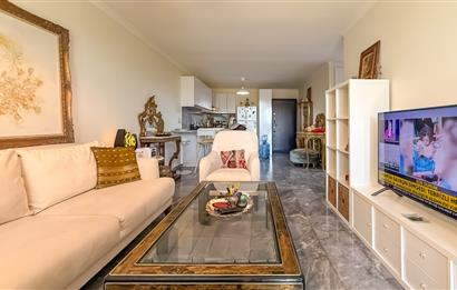 Küçükköyde Havuzlu Sitede Satılık, Lüks ,Yerden Isıtmalı Daire