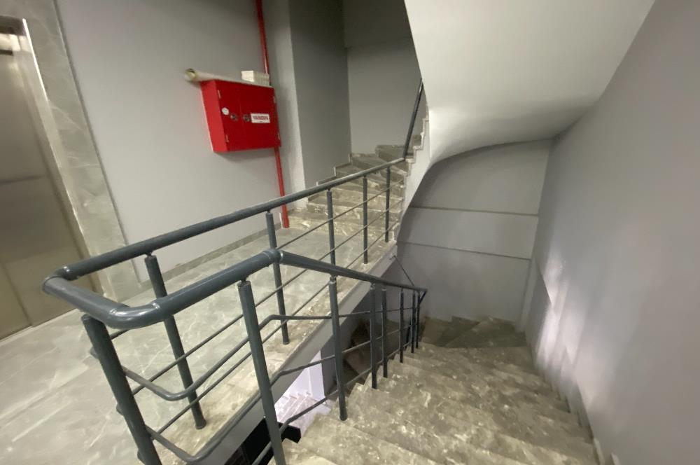 C21 İZ MEHMET ÇAKAR'DAN MERKEZ'DE KİRALIK OFİS...