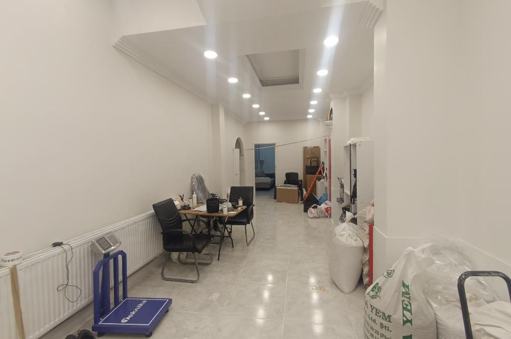 Atalar Doğu Caddesi'nde 85m2 Satılık Dükkan
