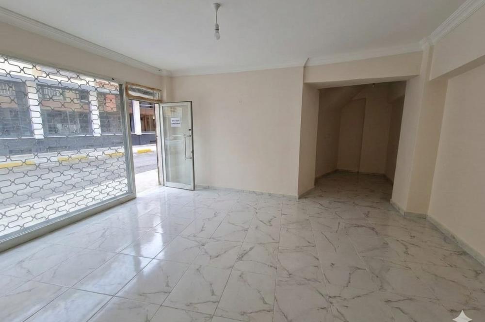 Pendik Alt Kaynarca'da 45 m2 Satılık Dükkan
