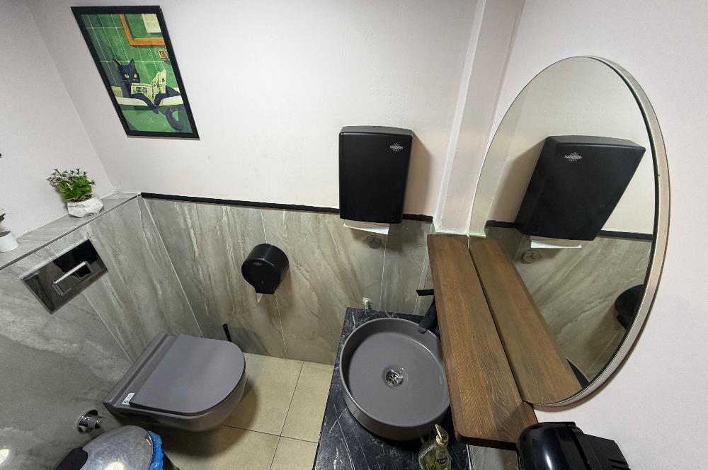 FIRSAT !!! KOZYATAĞI ŞAKACI SOKAKTA KURULU DÜZEN KAFE