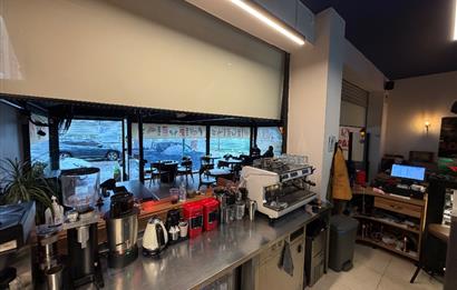 FIRSAT !!! KOZYATAĞI ŞAKACI SOKAKTA KURULU DÜZEN KAFE