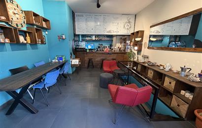 FIRSAT! İSKELE SOKAKTA KİRA AVANTAJLI DEVREN KİRALIK HAZIR KAFE