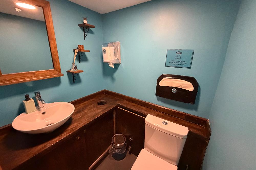 FIRSAT! İSKELE SOKAKTA KİRA AVANTAJLI DEVREN KİRALIK HAZIR KAFE