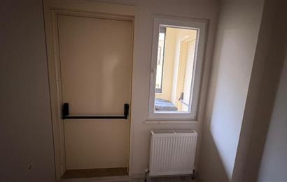 Maltepe Cevizli Mahallesi Yavuz Sokakta Minibüs Yoluna Çok Yakın Konumda, 3+1 KİRALIK DAİRE