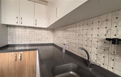 Maltepe Cevizli Mahallesi Yavuz Sokakta Minibüs Yoluna Çok Yakın Konumda, 3+1 KİRALIK DAİRE