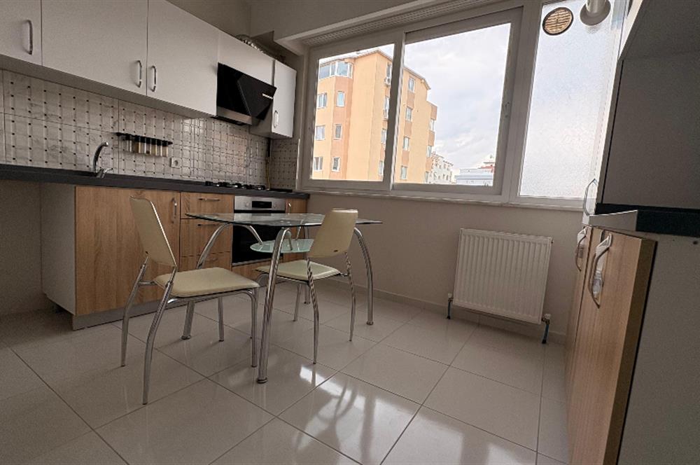 Maltepe Cevizli Mahallesi Yavuz Sokakta Minibüs Yoluna Çok Yakın Konumda, 3+1 KİRALIK DAİRE
