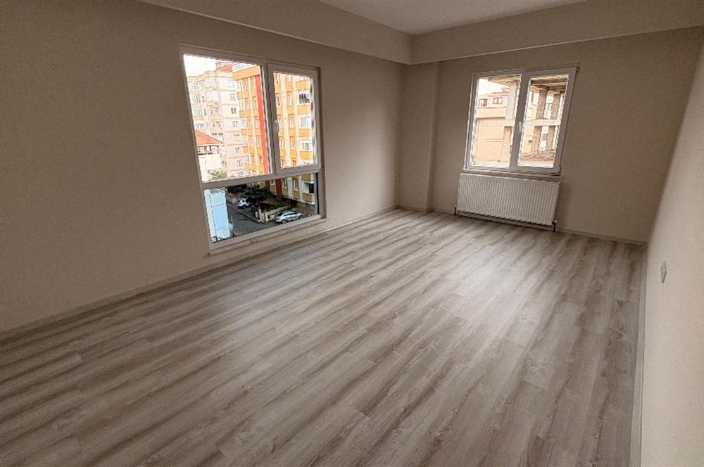 Maltepe Cevizli Mahallesi Yavuz Sokakta Minibüs Yoluna Çok Yakın Konumda, 3+1 KİRALIK DAİRE