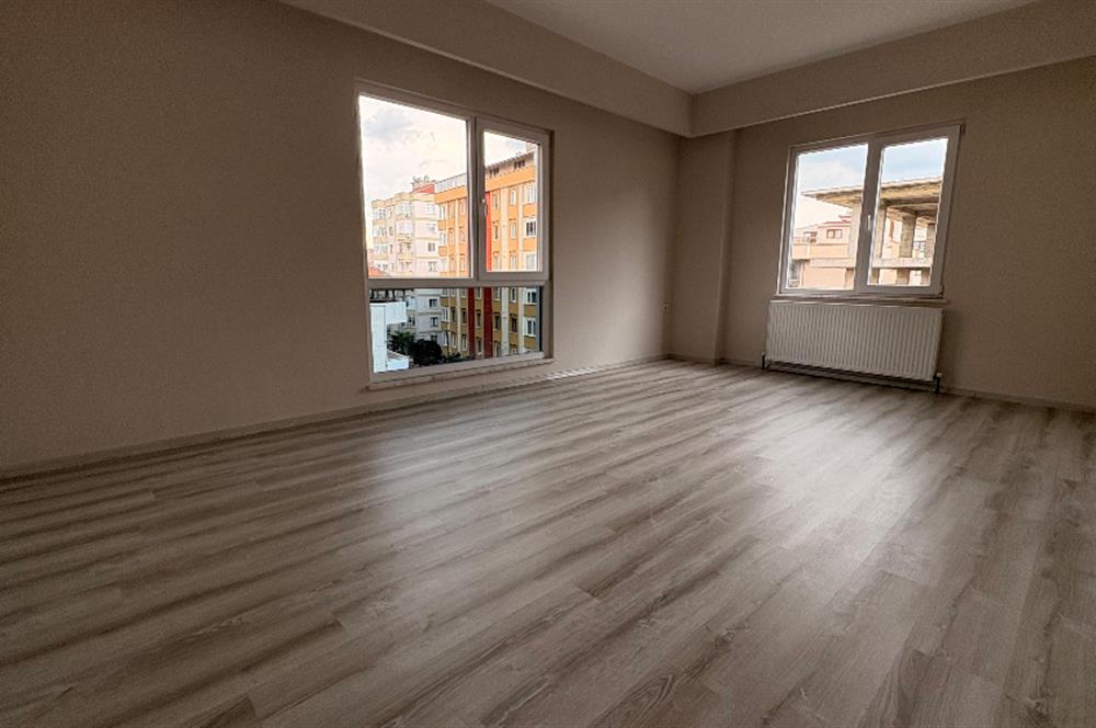 Maltepe Cevizli Mahallesi Yavuz Sokakta Minibüs Yoluna Çok Yakın Konumda, 3+1 KİRALIK DAİRE