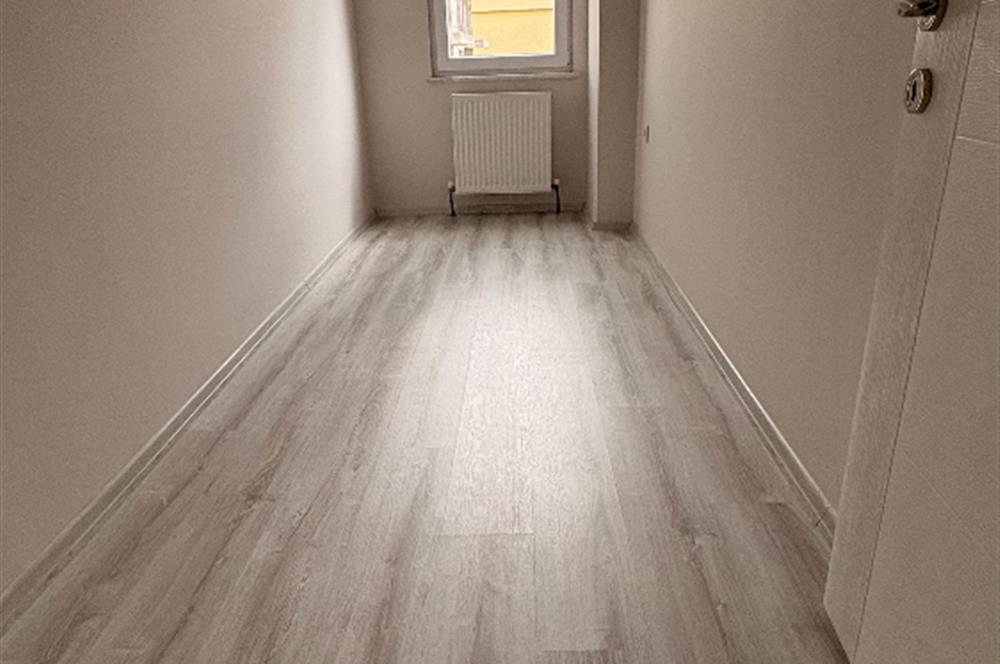 Maltepe Cevizli Mahallesi Yavuz Sokakta Minibüs Yoluna Çok Yakın Konumda, 3+1 KİRALIK DAİRE