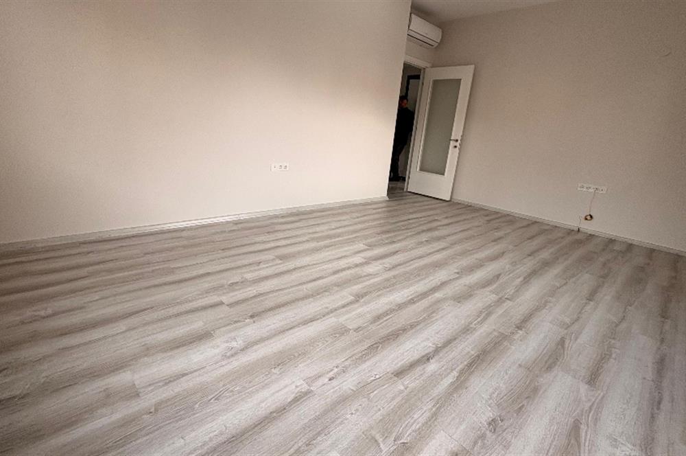 Maltepe Cevizli Mahallesi Yavuz Sokakta Minibüs Yoluna Çok Yakın Konumda, 3+1 KİRALIK DAİRE