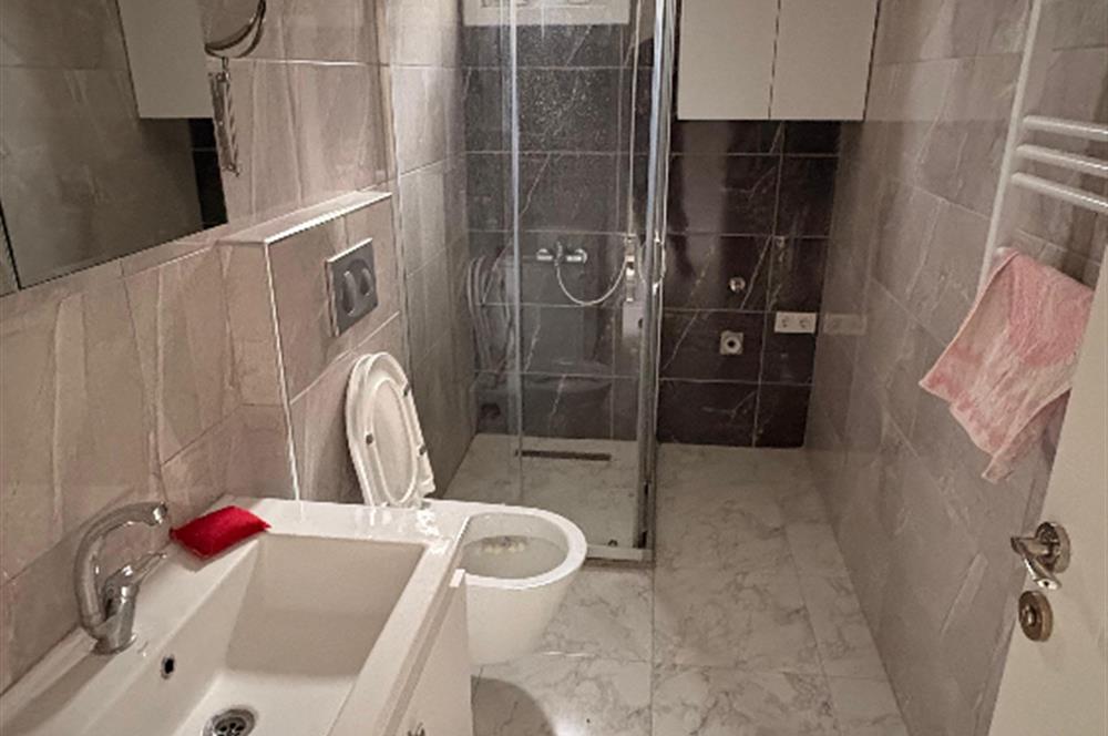 Maltepe Cevizli Mahallesi Yavuz Sokakta Minibüs Yoluna Çok Yakın Konumda, 3+1 KİRALIK DAİRE