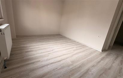 Maltepe Cevizli Mahallesi Yavuz Sokakta Minibüs Yoluna Çok Yakın Konumda, 3+1 KİRALIK DAİRE