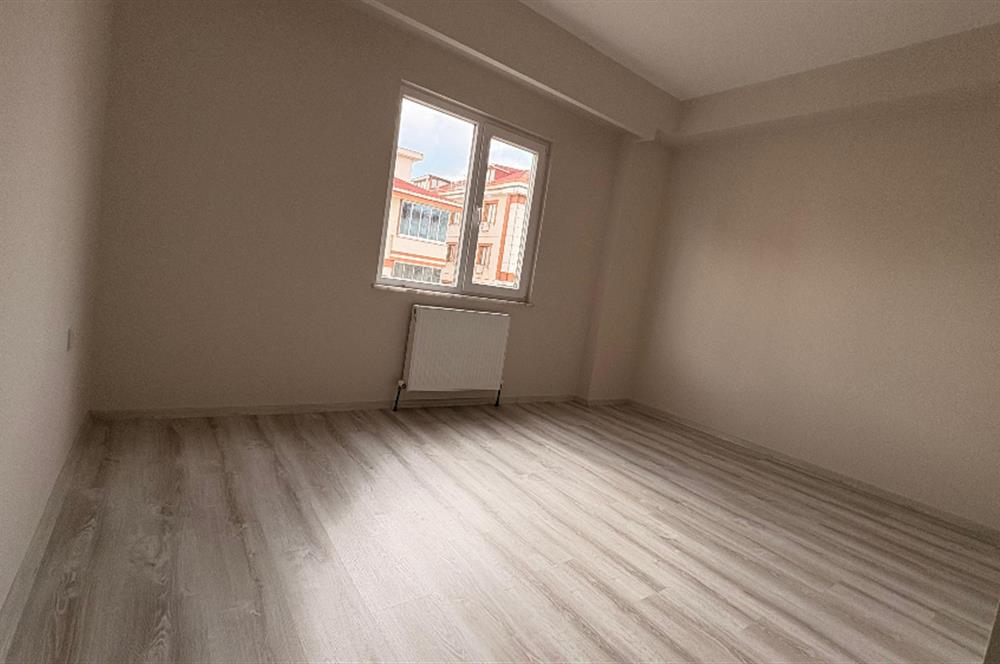 Maltepe Cevizli Mahallesi Yavuz Sokakta Minibüs Yoluna Çok Yakın Konumda, 3+1 KİRALIK DAİRE