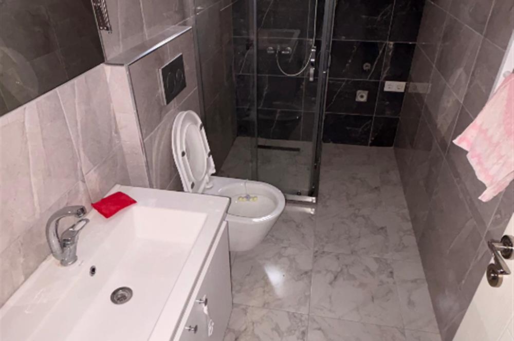 Maltepe Cevizli Mahallesi Yavuz Sokakta Minibüs Yoluna Çok Yakın Konumda, 3+1 KİRALIK DAİRE