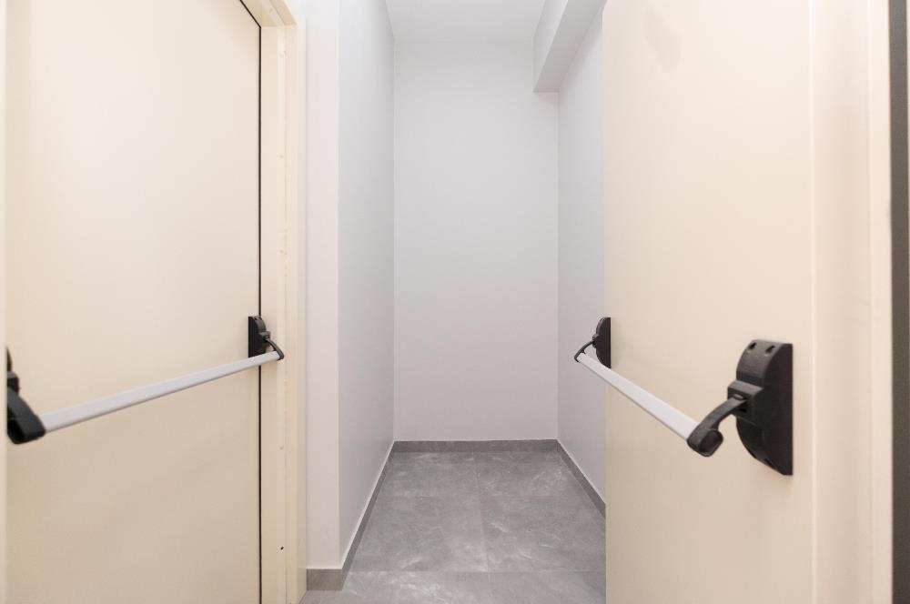 YALI MAHALLESİ'NDE 3+1 90m2 3.KAT OTOPARKLI LÜKS SIFIR DAİRE