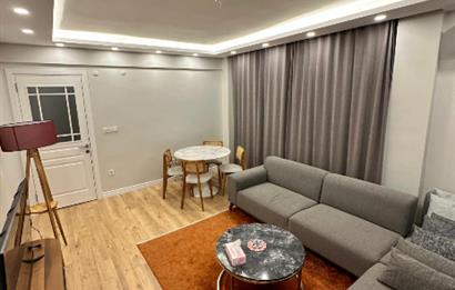 Kadıköy Reşitpaşa Sokak'ta Eşyalı 2+1 Kiralık Daire
