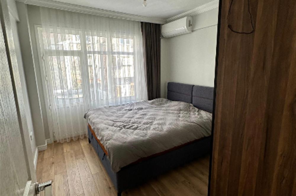 Kadıköy Reşitpaşa Sokak'ta 2+1 Satılık Daire