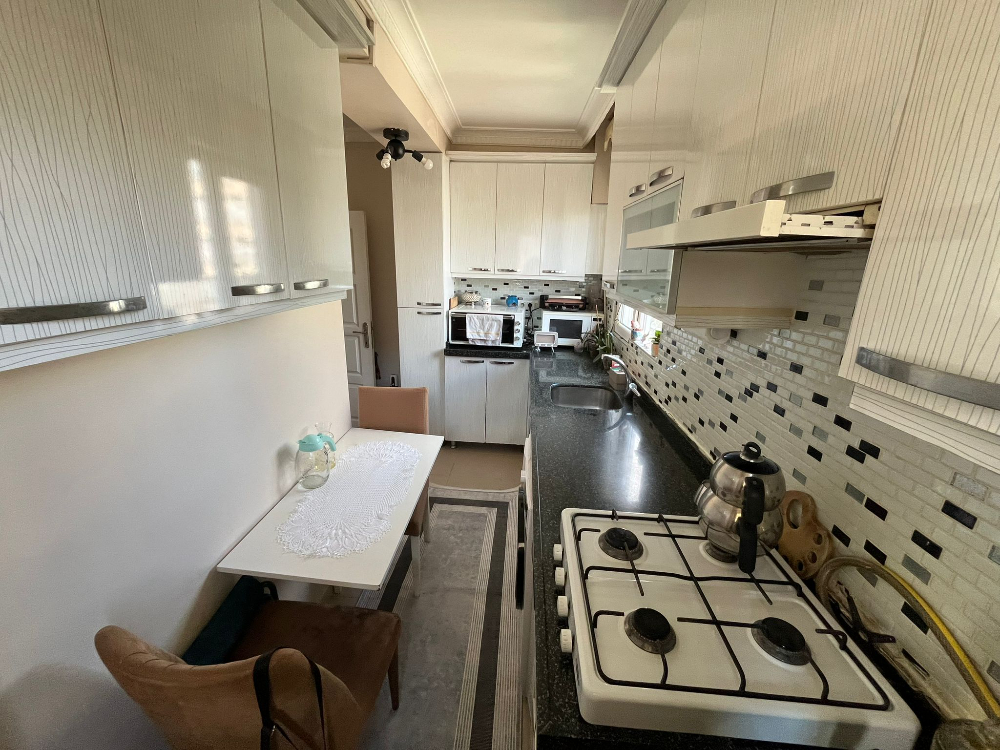 Eyüp Akşemsettin Satılık 3+2 Balkon Ve Bahçeli Fırsat Daire!!!