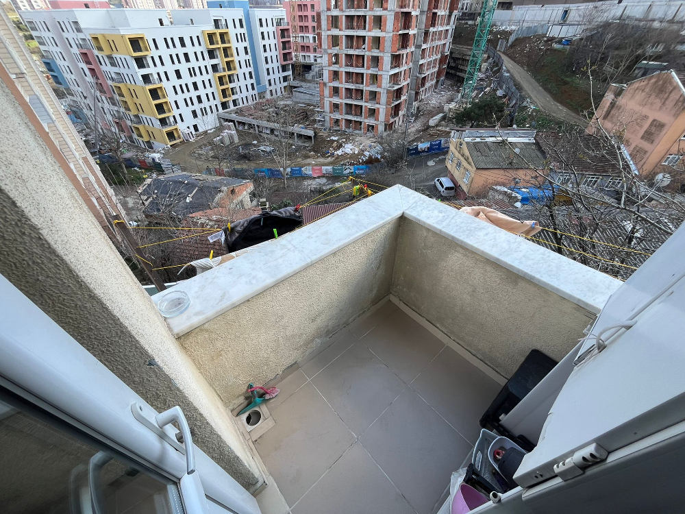Eyüp Akşemsettin Satılık 3+2 Balkon Ve Bahçeli Fırsat Daire!!!