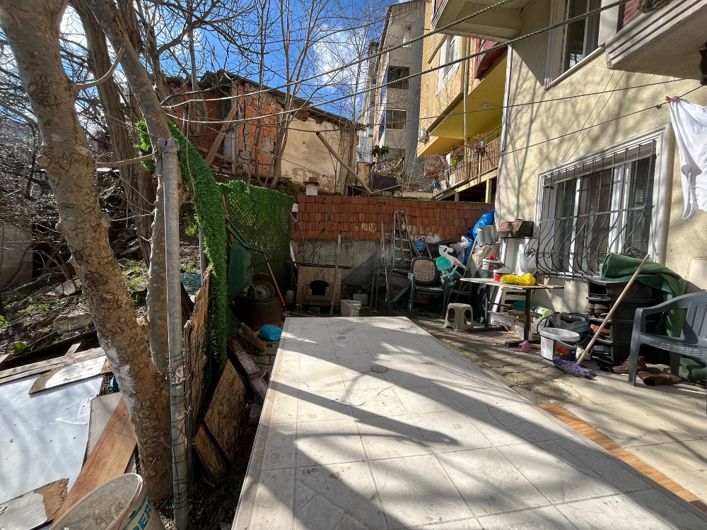 Eyüp Akşemsettin Satılık 3+2 Balkon Ve Bahçeli Fırsat Daire!!!