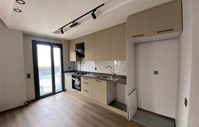 YALI MAHALLESİ'NDE 3+1 90m2 1.KAT OTOPARKLI LÜKS SIFIR DAİRE