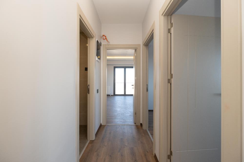 YALI MAHALLESİ'NDE 3+1 90m2 7.KAT OTOPARKLI LÜKS SIFIR DAİRE