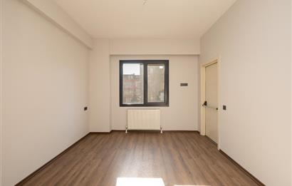 YALI MAHALLESİ'NDE 3+1 90m2 7.KAT OTOPARKLI LÜKS SIFIR DAİRE
