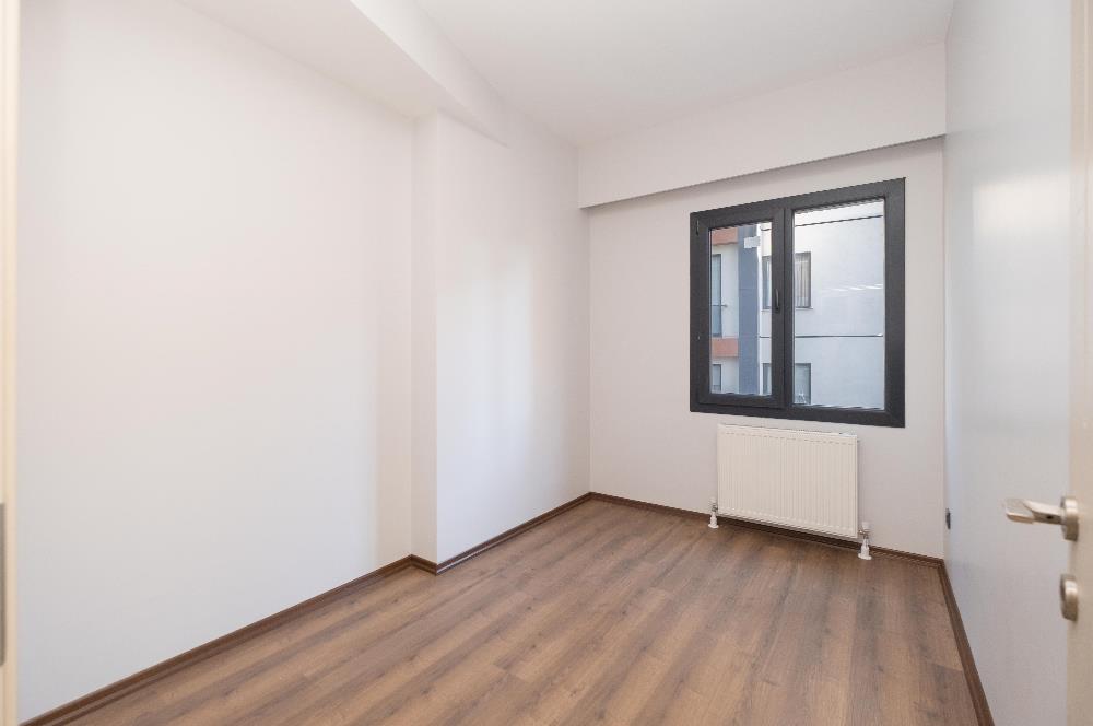 YALI MAHALLESİ'NDE 3+1 90m2 7.KAT OTOPARKLI LÜKS SIFIR DAİRE