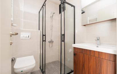 YALI MAHALLESİ'NDE 3+1 90m2 7.KAT OTOPARKLI LÜKS SIFIR DAİRE