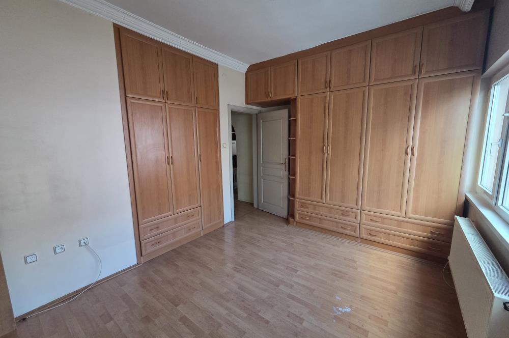Esat Bardacık SOK. 2+L 100 m2  Ara Kat Kiralık Daire