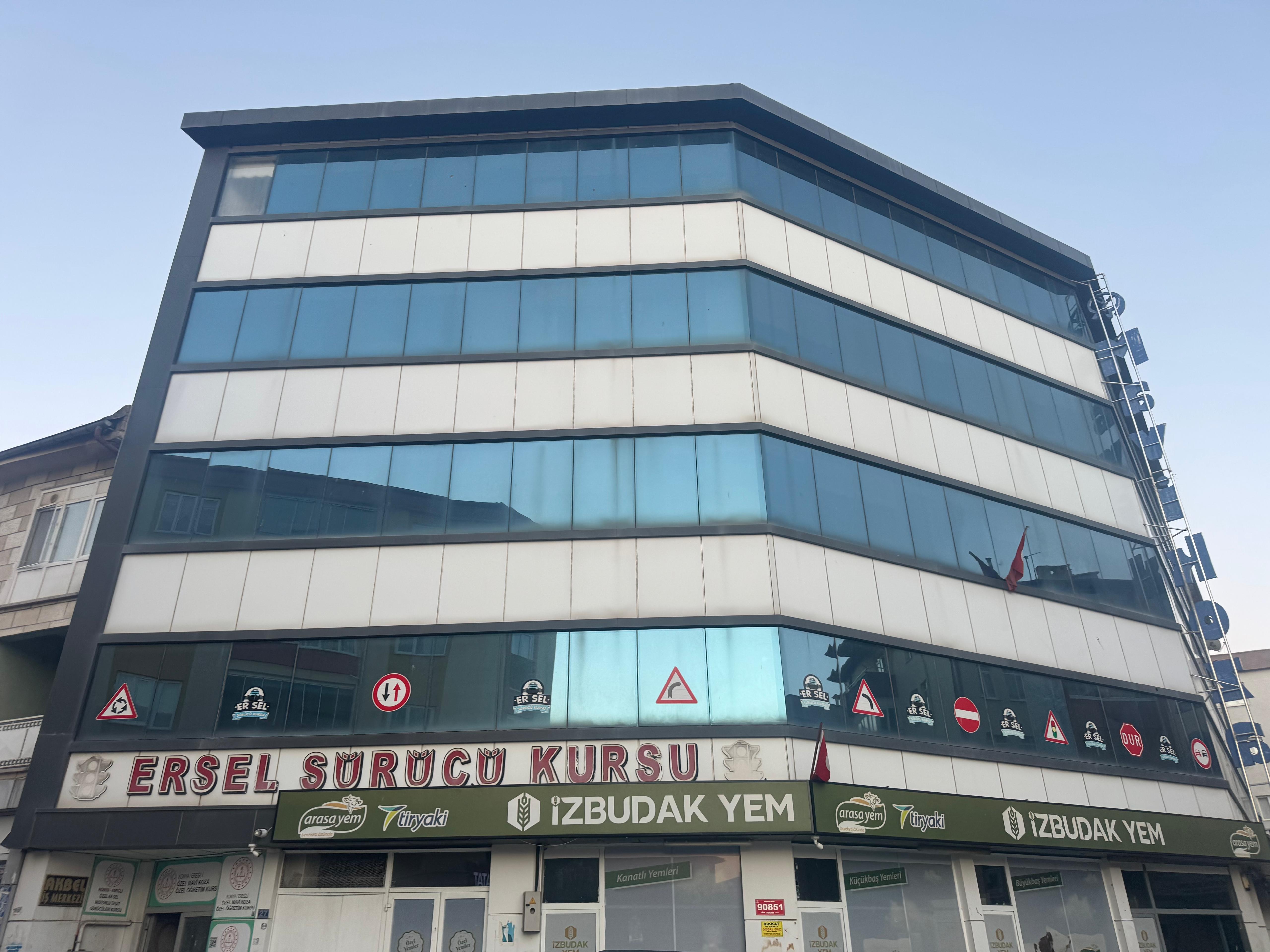 Bankadan Satılık Depolu Dükkan