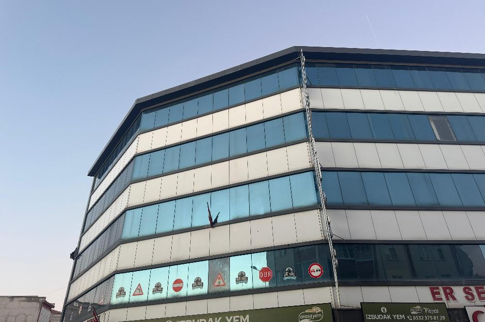 Bankadan Satılık Ofis Katı