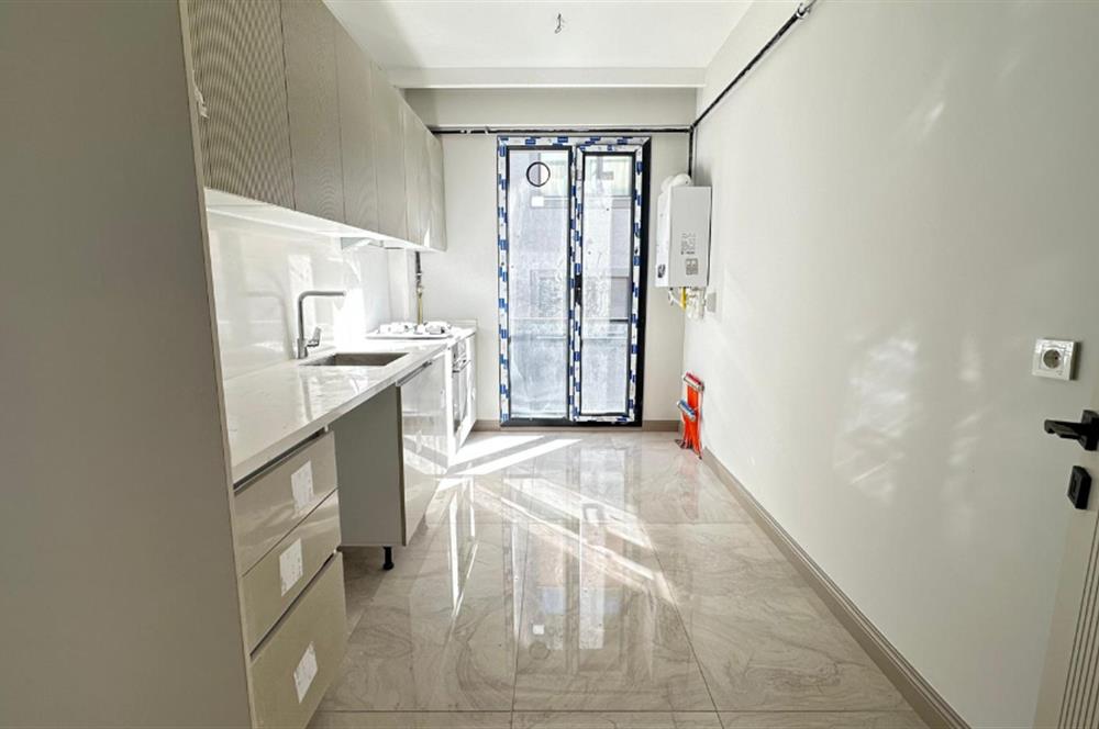 ÜSKÜDAR KÜÇÜKSU MAHALLESİ'NDE SIFIR 3+1 KİRALIK DAİRE