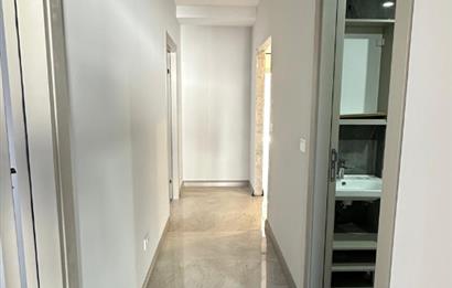 ÜSKÜDAR KÜÇÜKSU MAHALLESİ'NDE SIFIR 3+1 KİRALIK DAİRE