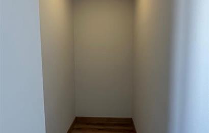 ÜSKÜDAR KÜÇÜKSU MAHALLESİ'NDE SIFIR 3+1 KİRALIK DAİRE