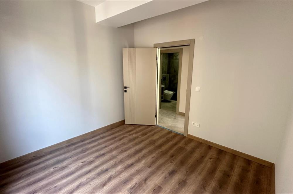 ÜSKÜDAR KÜÇÜKSU MAHALLESİ'NDE SIFIR 3+1 KİRALIK DAİRE