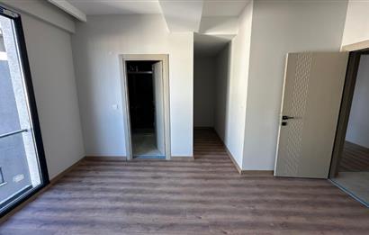 ÜSKÜDAR KÜÇÜKSU MAHALLESİ'NDE SIFIR 3+1 KİRALIK DAİRE