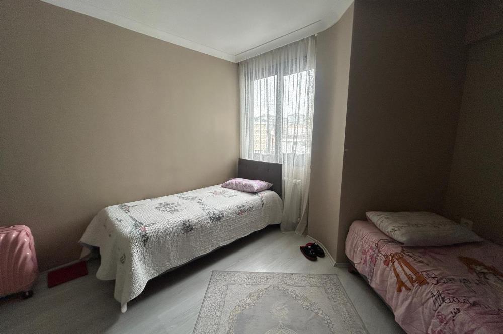 AKKULE 4'DE 2+1 KAPALI MUTFAK BALKONLU SATILIK DAİRE