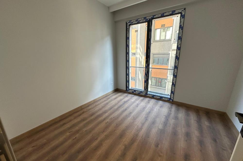 ÜSKÜDAR KÜÇÜKSU MAHALLESİ'NDE SIFIR 3+1 KİRALIK DAİRE