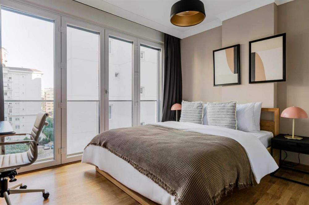 Kozyatağı Avşar Sokak'ta Yüksek Kira Getirili, Yeni Binada Satılık 2+1 Daire