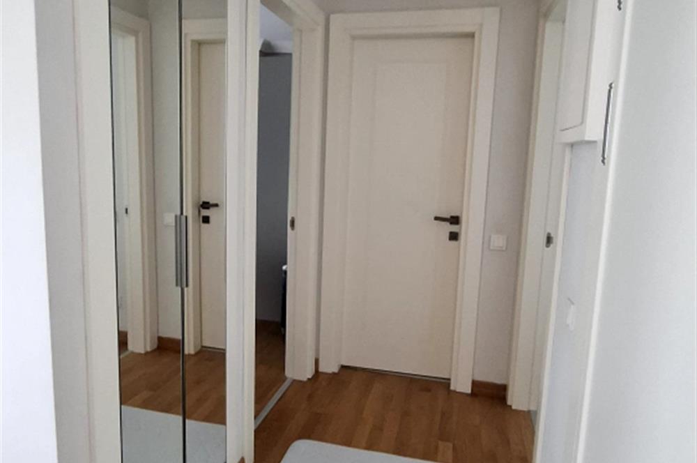 Kozyatağı Avşar Sokak'ta Yüksek Kira Getirili, Yeni Binada Satılık 2+1 Daire