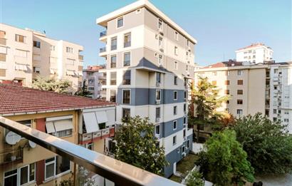 Kozyatağı Avşar Sokak'ta Yüksek Kira Getirili, Yeni Binada Satılık 2+1 Daire