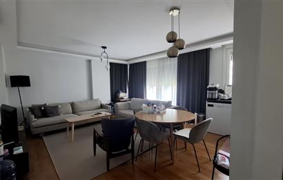 Kozyatağı Avşar Sokak'ta Yüksek Kira Getirili, Yeni Binada Satılık 2+1 Daire