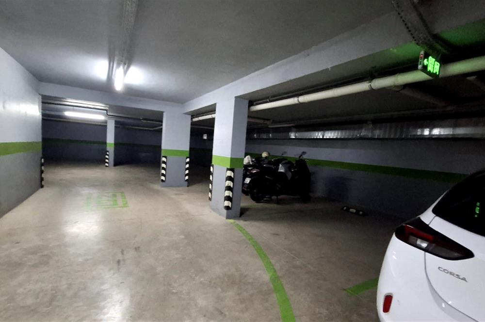 Kozyatağı Avşar Sokak'ta Yüksek Kira Getirili, Yeni Binada Satılık 2+1 Daire