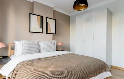 Kozyatağı Avşar Sokak'ta Yüksek Kira Getirili, Yeni Binada Satılık 2+1 Daire