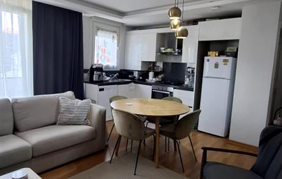 Kozyatağı Avşar Sokak'ta Yüksek Kira Getirili, Yeni Binada Satılık 2+1 Daire