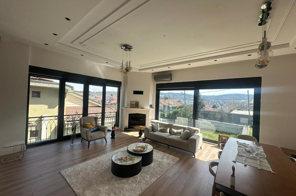Zekeriyaköy'de Özel Dekorasyonlu, 4+1 Kiralık Villa