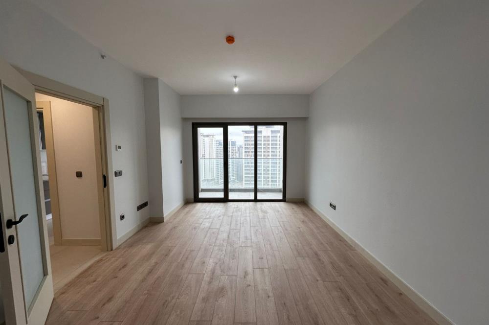 C21 ROOF'DAN YENİ FİKİRTEPE 10.ETAP KAPALI MUTFAK 2+1 KİRALIK