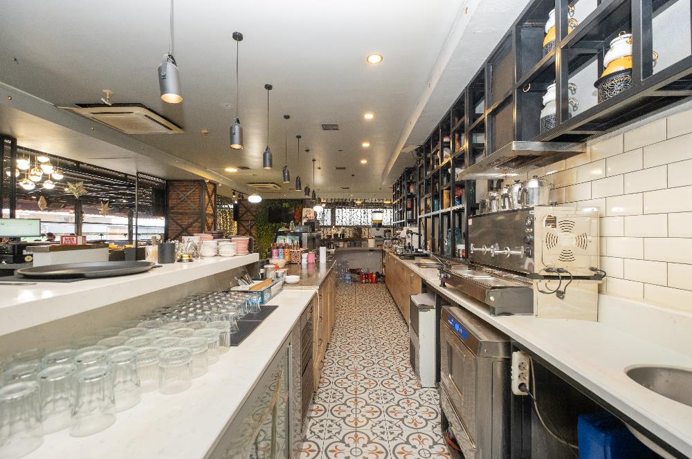 ATAŞEHİR 'DE HAZIR MÜŞTERİLİ YEDİTEPE YAKINI DEVREN KAFE